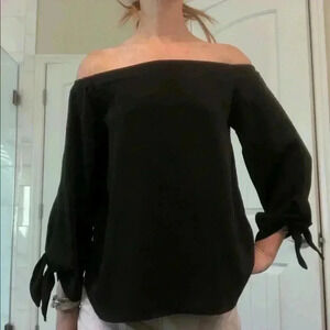 Design Lab off the shoulder top- black